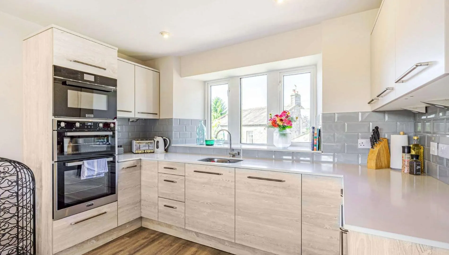 4 Bed Property In Starbotton 89095