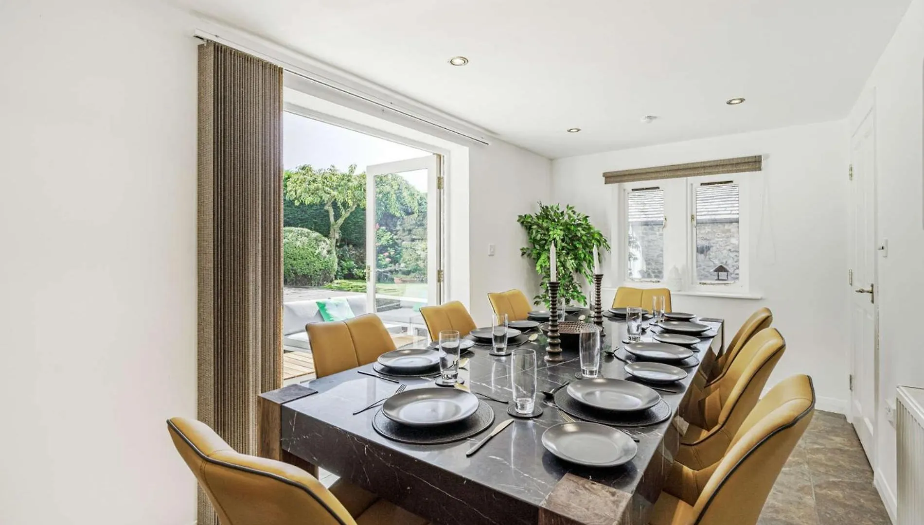 4 Bed Property In Starbotton 89095 0*,