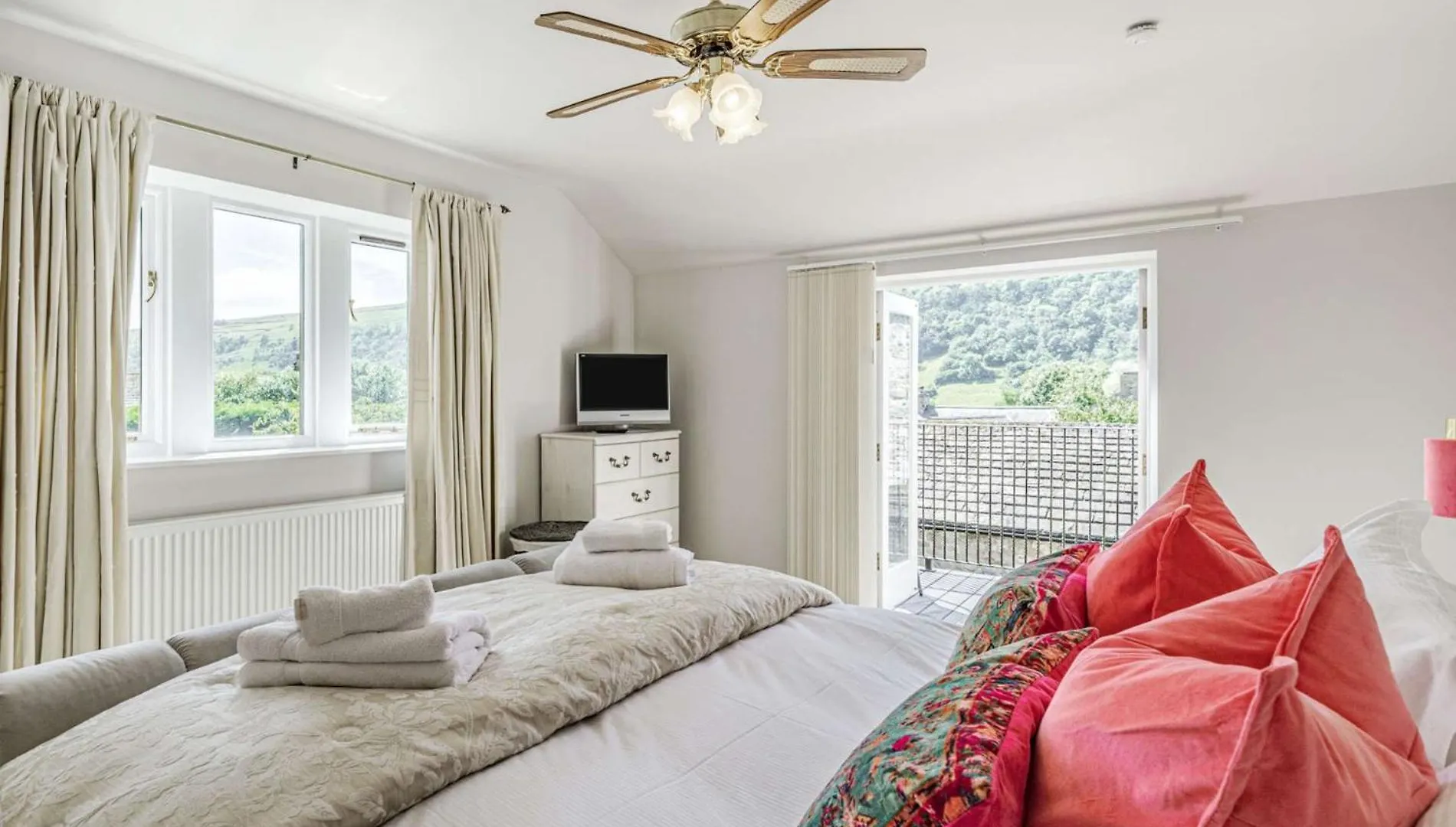 4 Bed Property In Starbotton 89095 Ferienhaus
